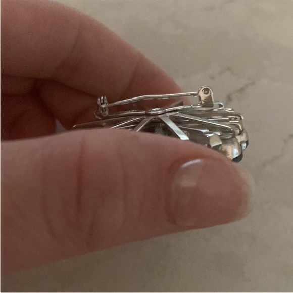 Coro Iridescent Rhinestone Brooch - Picture 4 of 4